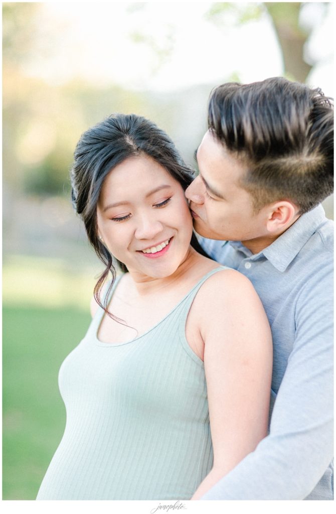 maternity session in old montreal